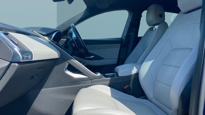 Jaguar E-Pace 1.5 P300e R-Dynamic SE 5dr Auto Estate